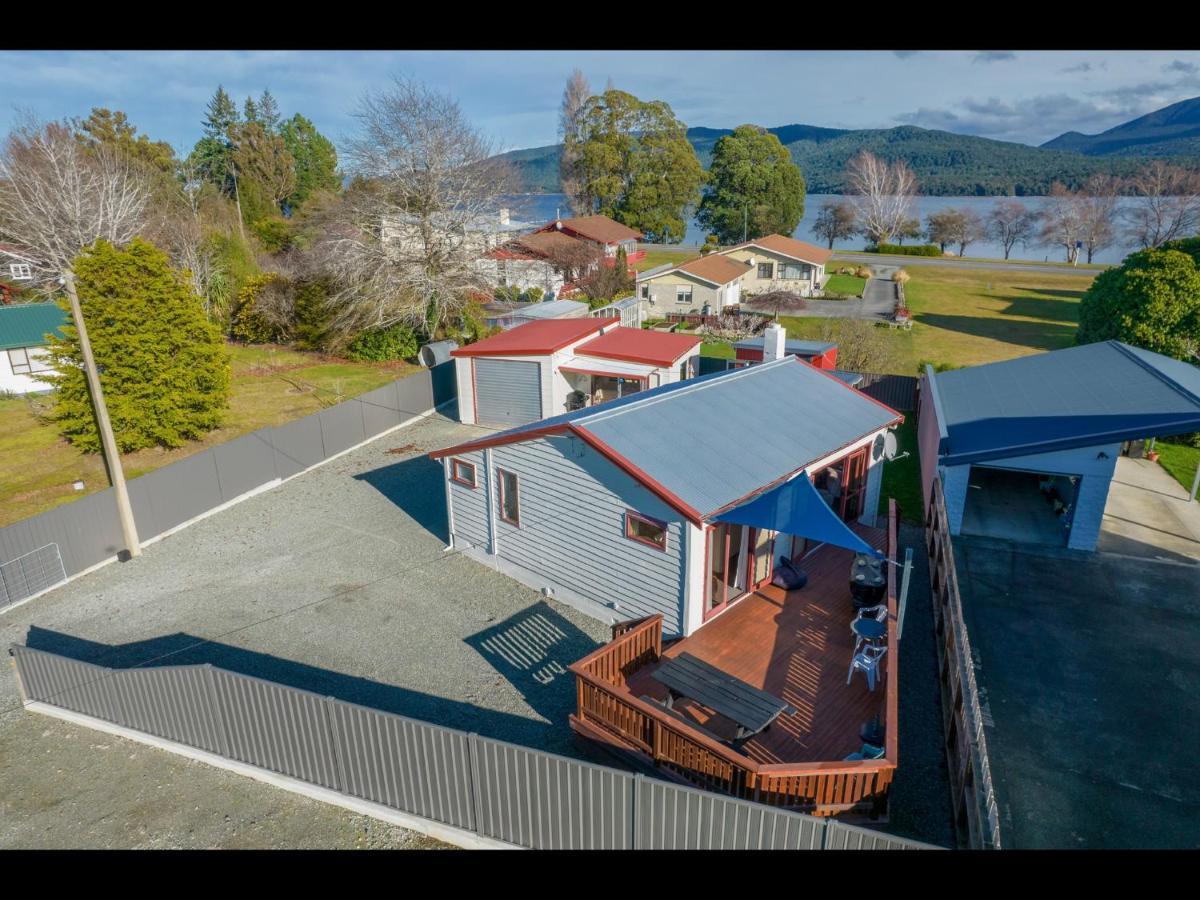 Te Anau Holiday Home - Free Wifi - Free Bikes & Kayaks - Short Walk To Lake & Town - Top Views Eksteriør billede